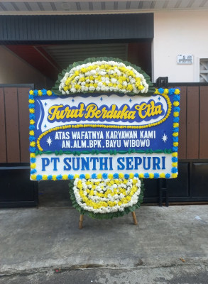 Papan Bunga Duka di Rufaer