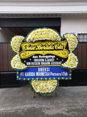 Papan Bunga Duka di Rufaer