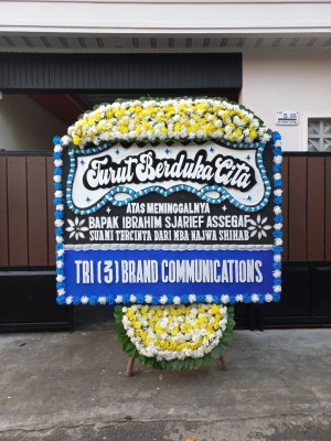Papan Bunga Duka di Rufaer